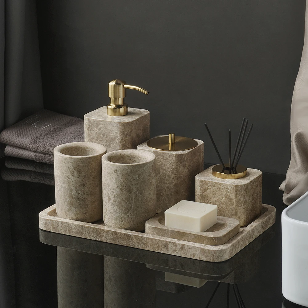 Zara Home Bathroom Set - Ensemble d'accessoires de salle de bain