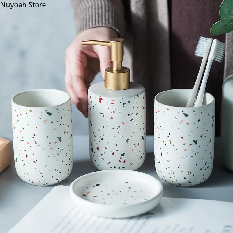 Ensemble de décoration europée - Zara Home Bathroom Set avis et prix