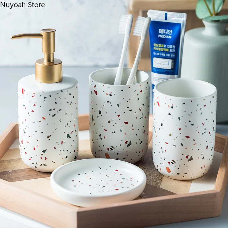 Ensemble de décoration europée - Zara Home Bathroom Set avis et prix