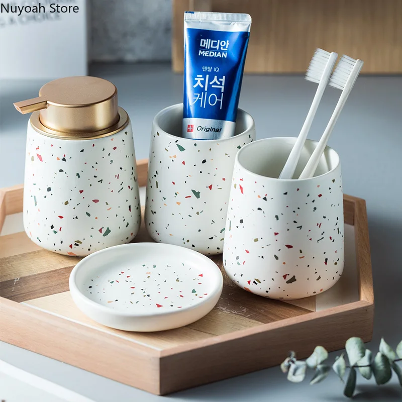 Ensemble de décoration europée - Zara Home Bathroom Set avis et prix