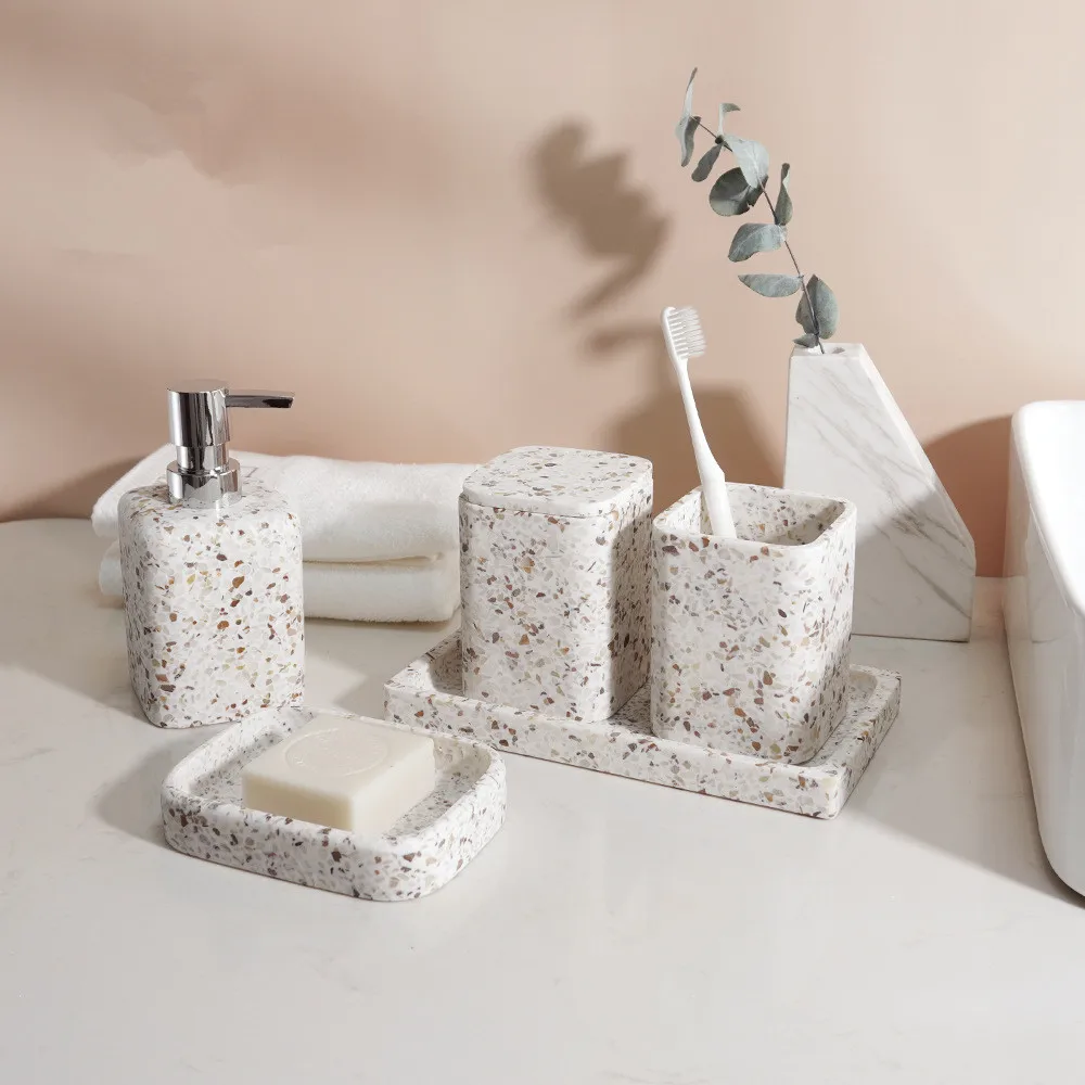 Distributeur de savon en pierr - Zara Home Bathroom Set avis et prix